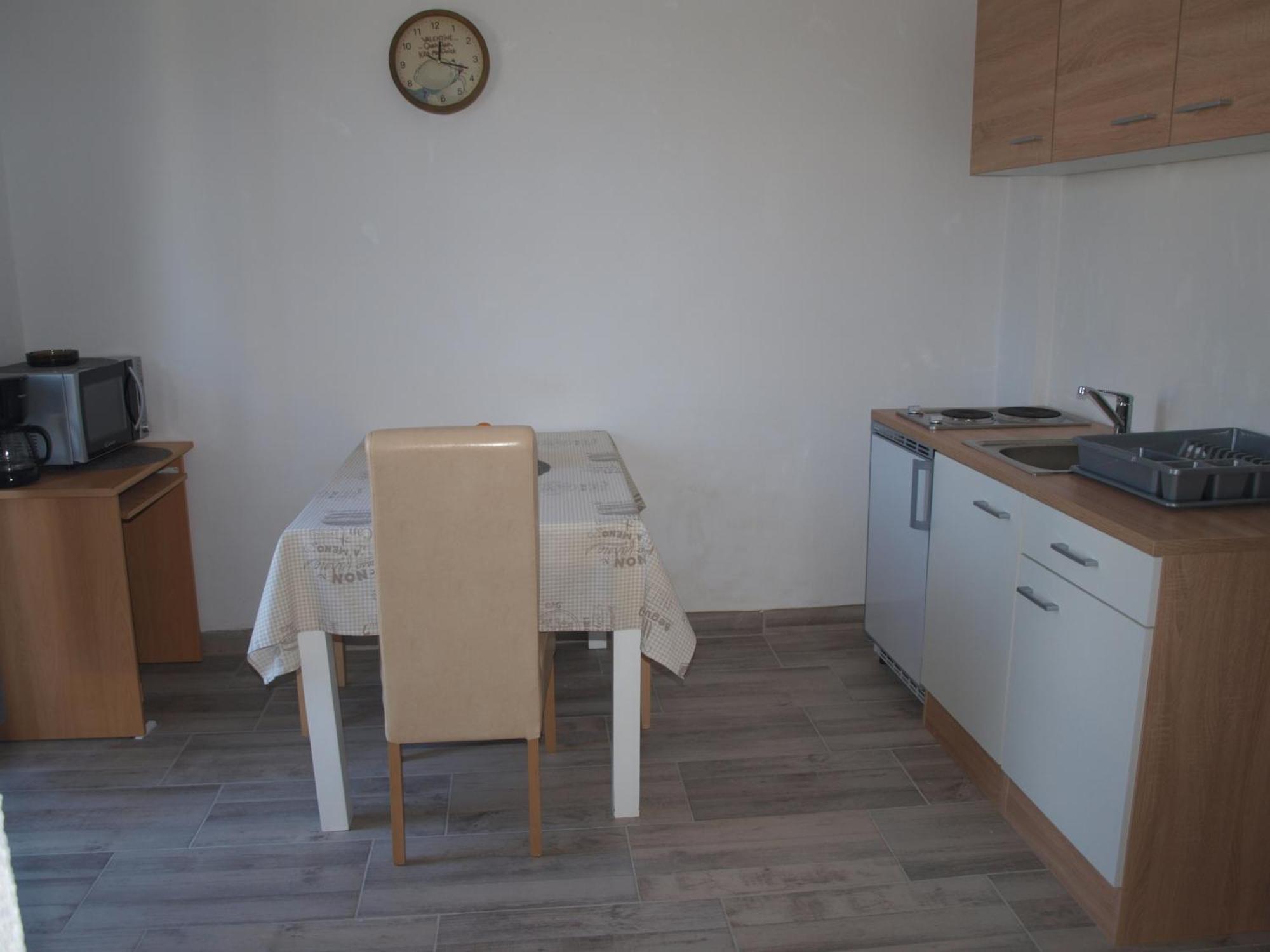 Rooms With A Parking Space Krk - 13553 Vrh  Exteriör bild